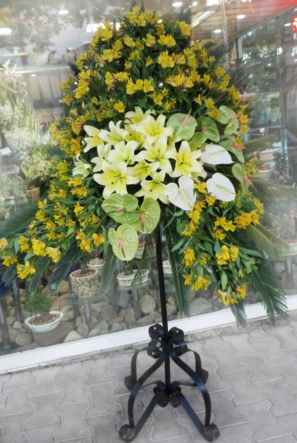 تاج گل زینتی مجلل