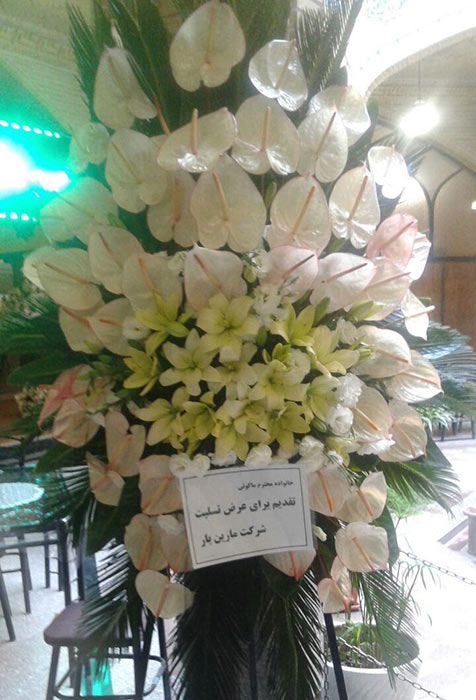 تاج گل های مجلسی